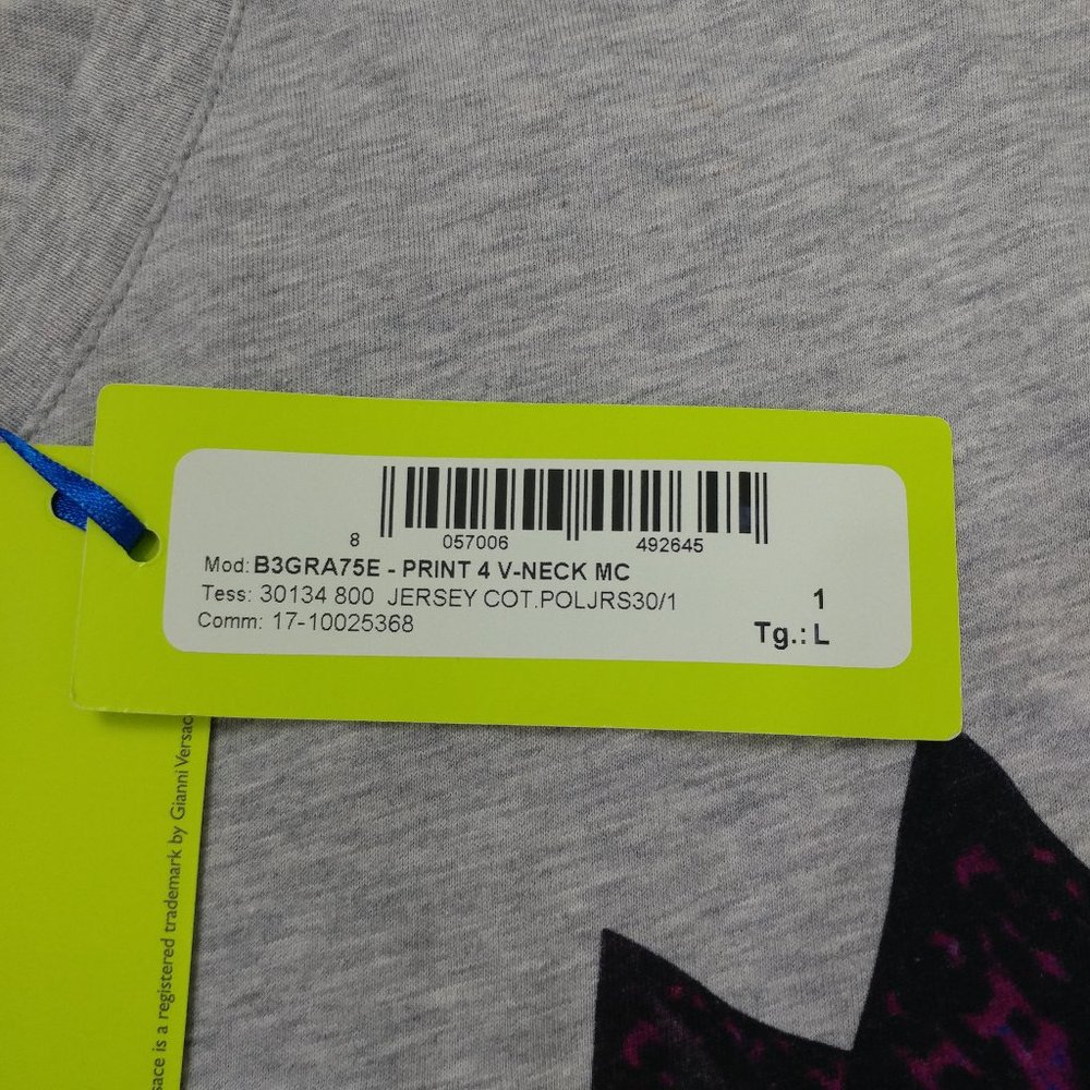 Versace Jeans V-Neck Short Sleeve Men T-Shirt L - Picture 6 of 10